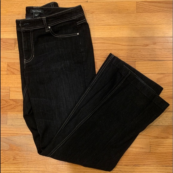 Boot cut low rise jeans Size 12 - Picture 1 of 3